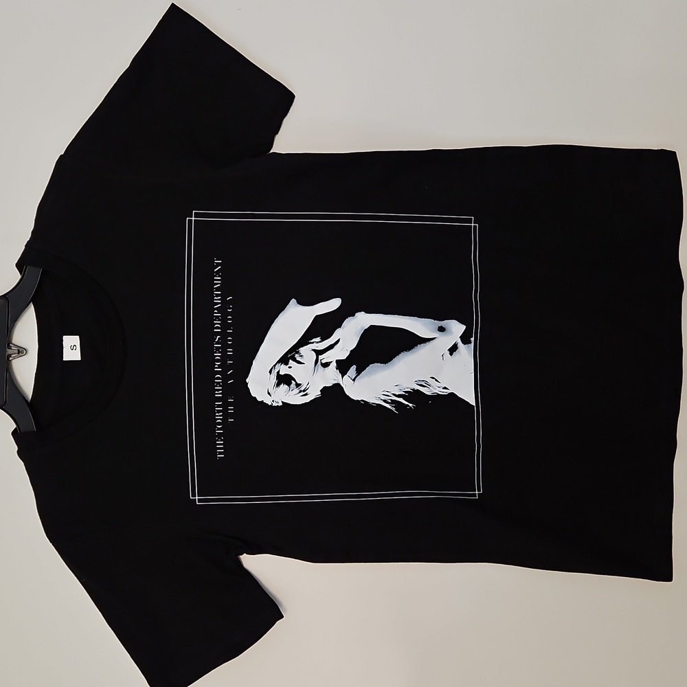 TAYLOR SWIFT The Tortured Poet's Department The Anthology graphic tee Smal NWOT